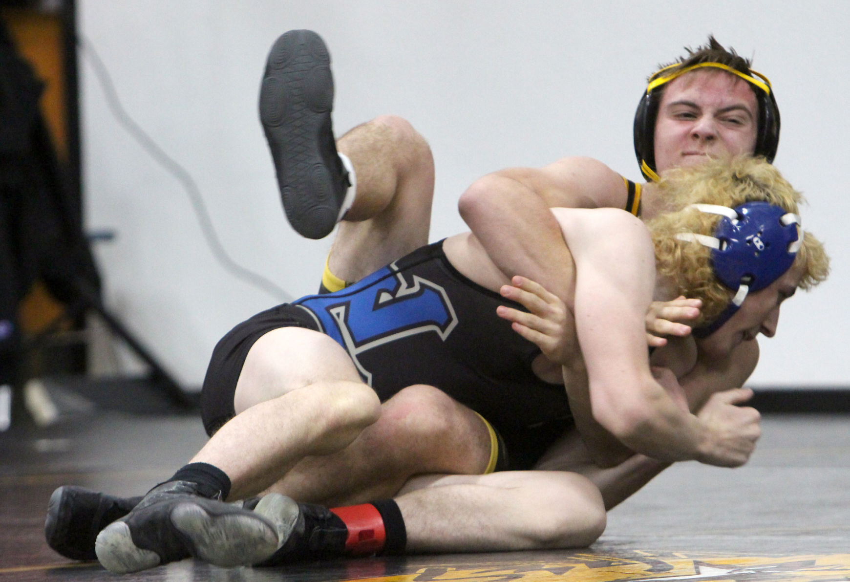 Cadott wrestling invitational 1-8-22